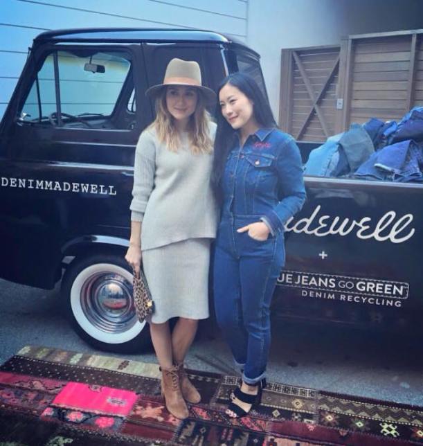TweetPic_201511.07_SashaIG_Stopped by @madewell1937 denim recycling drive w designer #joycelee. I am in #madewell ensemble w #janessaleonehats & #gianvitorossi boots @clarevivier clutch